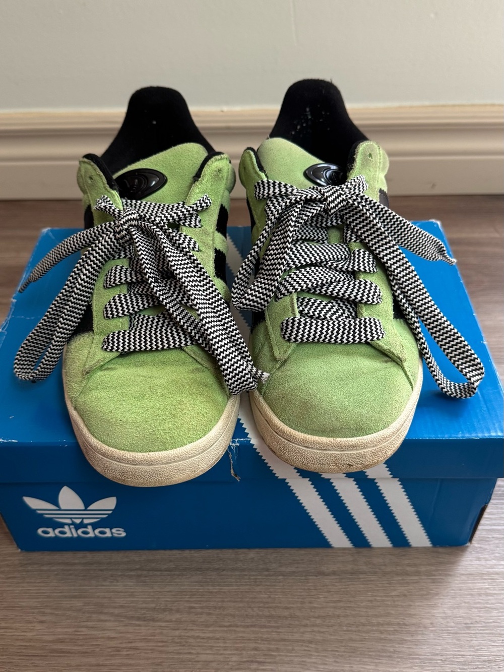 Adidase Campus 00s W Green Suede Sneakers